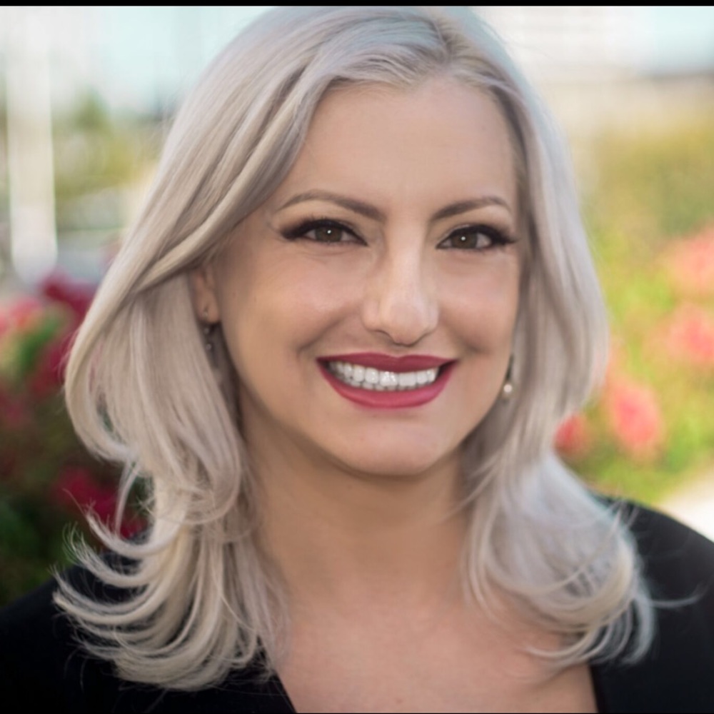 Meet your Posher, Julie